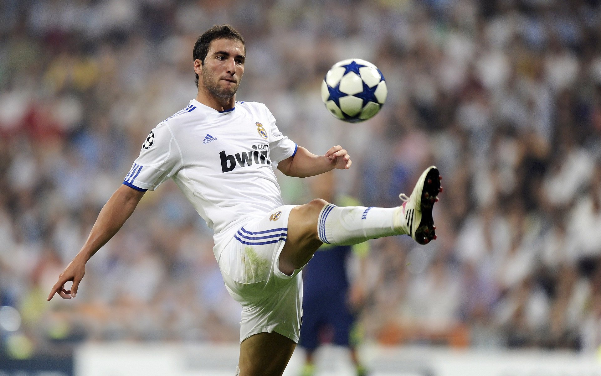 东契奇连续五场比赛得分超凡，赛况扑朔迷离，切尔西挑战极限！